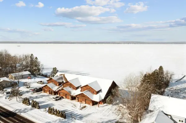 2729 Lake Shore DR E #6, Ashland, WI 54806
