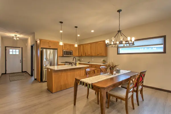 2922 Eastview CT, Anoka, MN 55303
