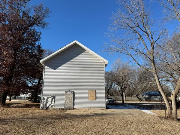 420 N Austin AVE, Litchfield, MN 55355