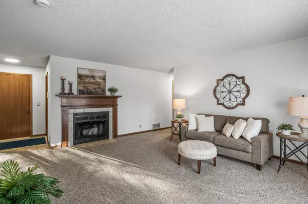 4 Crusader AVE E #D, West Saint Paul, MN 55118