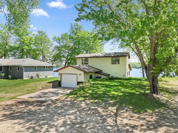 7364 Isaak AVE NW, Annandale, MN 55302