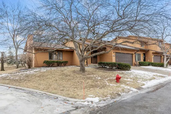 5353 Upper 147th ST W, Apple Valley, MN 55124