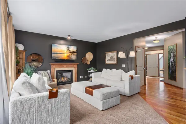 11285 Ivywood TRL, Woodbury, MN 55129