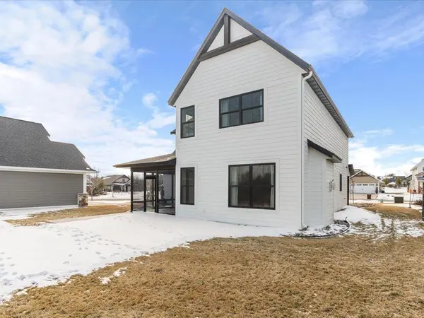 1215 Harbor PL, East Gull Lake, MN 56401