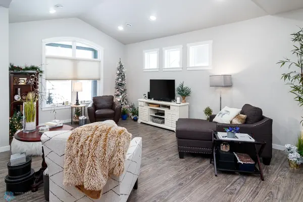 3555 18th ST S, Moorhead, MN 56560