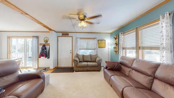2026 Nightingale AVE NW, Stewartville, MN 55976