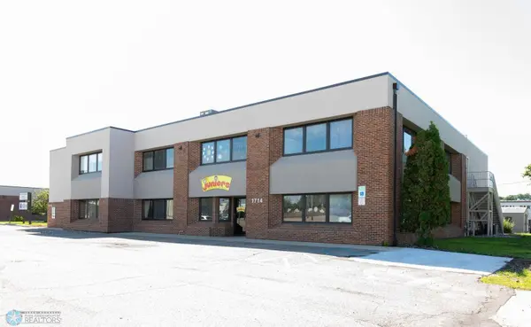 1712 Main AVE, Fargo, ND 58103