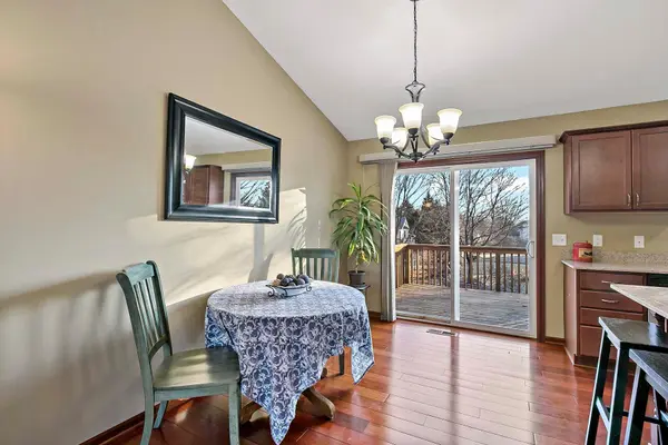 14724 Hayes RD, Apple Valley, MN 55124