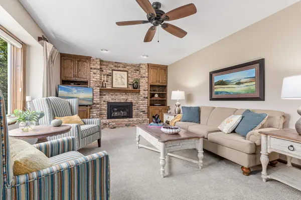 5824 Oxford ST N, Shoreview, MN 55126