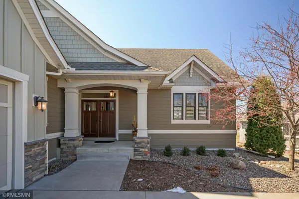 2 Osprey CT, North Oaks, MN 55127