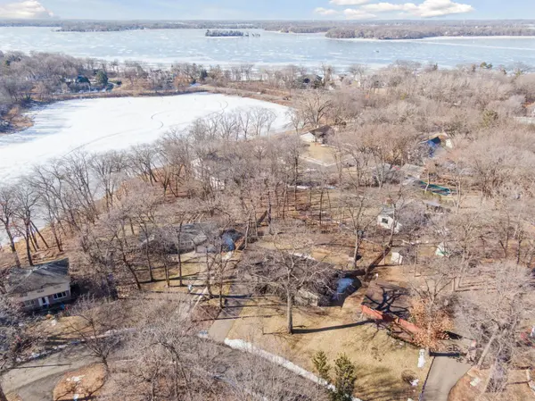 4720 Lakeway TER, Excelsior, MN 55331