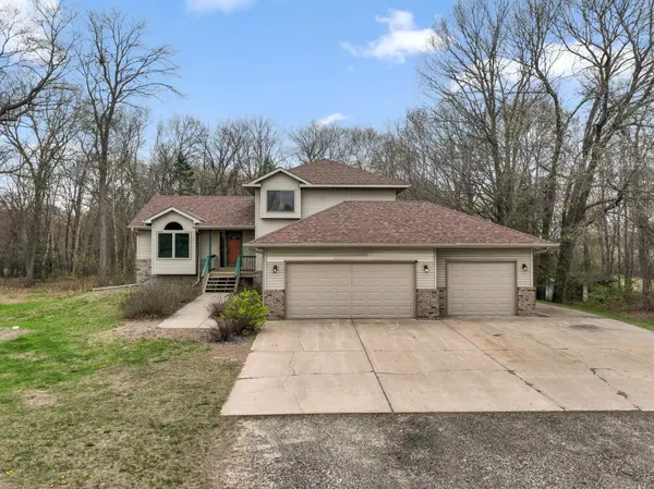 16846 Notre Dame ST NE, Columbus, MN 55025