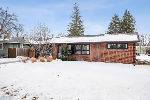 1331 14th AVE S, Moorhead, MN 56560