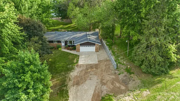 6146 Fairfax WAY, Faribault, MN 55021
