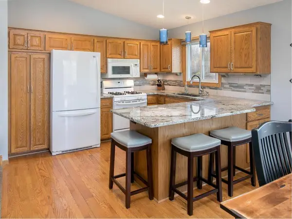 3326 Balsam ST SW, Prior Lake, MN 55372
