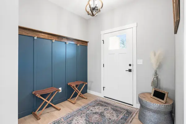 17 Tyrol DR SE, Rochester, MN 55904