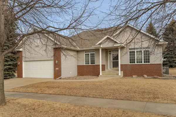 2886 Viola Heights DR NE, Rochester, MN 55906