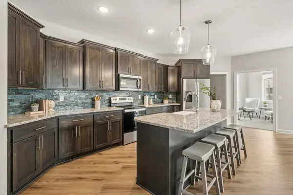 13 Harrison AVE S, Hopkins, MN 55343