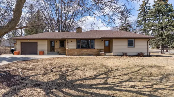20 Elm AVE S,  Maple Lake,  MN 55358