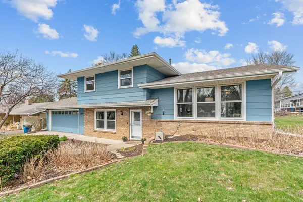 2479 Hillside RD, White Bear Lake, MN 55110