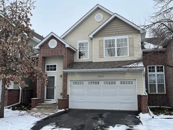 2541 11th AVE, Anoka, MN 55303