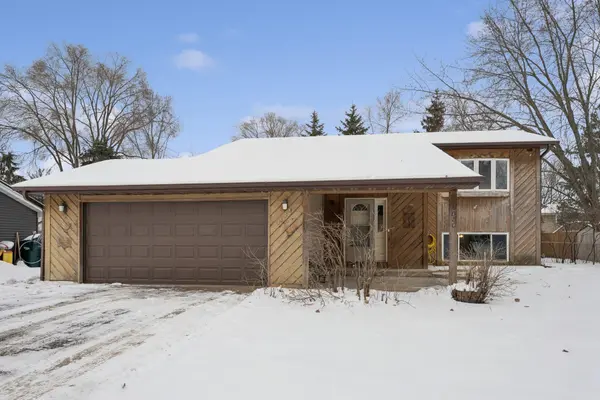 4080 99th AVE NE, Circle Pines, MN 55014