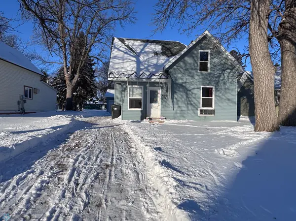 210 2nd AVE NE, Hankinson, ND 58041
