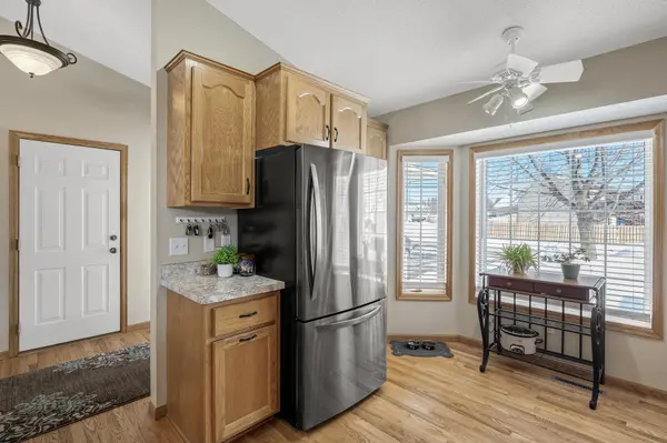 906 Shady Ridge LN Braham, MN 55006