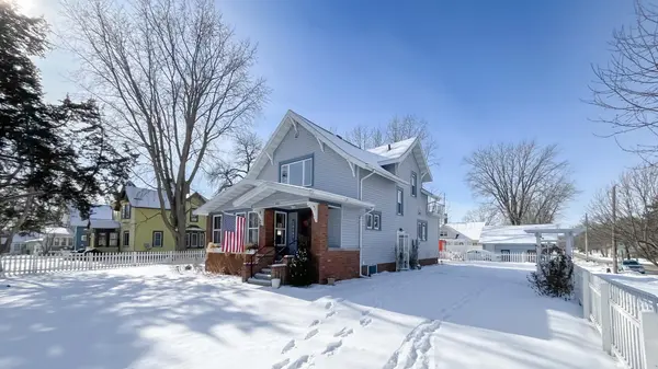 406 11th ST SW, Willmar, MN 56201