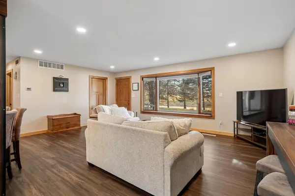 2806 2nd AVE NW, Austin, MN 55912