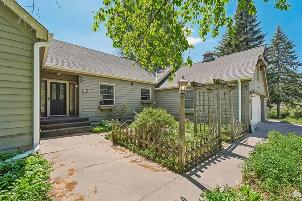 644 11th AVE SE, Forest Lake, MN 55025