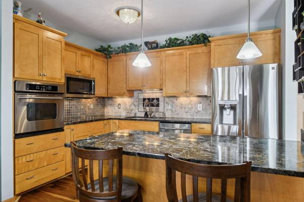 500 Greenhaven DR #204,  Burnsville,  MN 55306