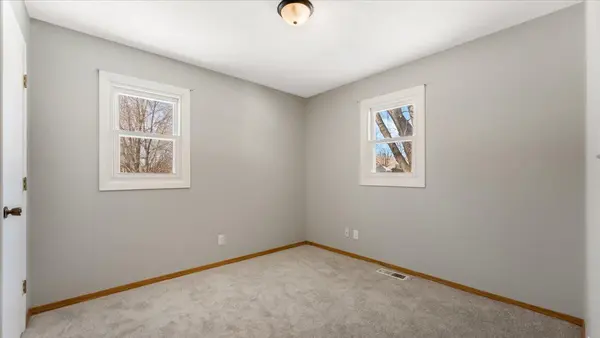 137 4th AVE, Spicer, MN 56288