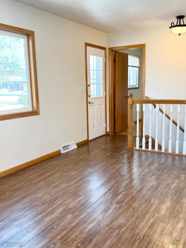 1320 16th ST S, Moorhead, MN 56560
