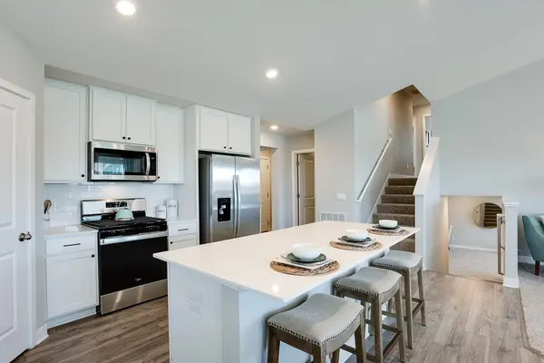 17504 Dunkirk WAY, Lakeville, MN 55044