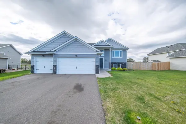 705 Hickory ST SW, Isanti, MN 55040