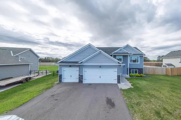 705 Hickory ST SW, Isanti, MN 55040