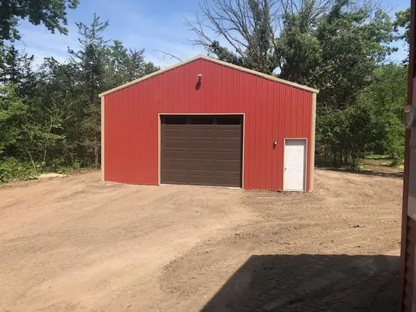 41341 Peterson AVE, Amador Twp, MN 55056