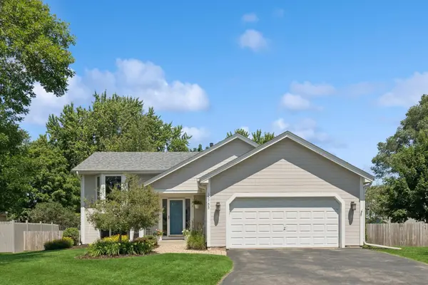 15755 Highview DR, Apple Valley, MN 55124