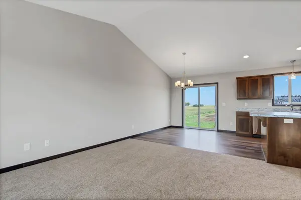 865 3rd AVE SW, Rice, MN 56329