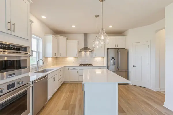 4648 Obsidian WAY, Victoria, MN 55386