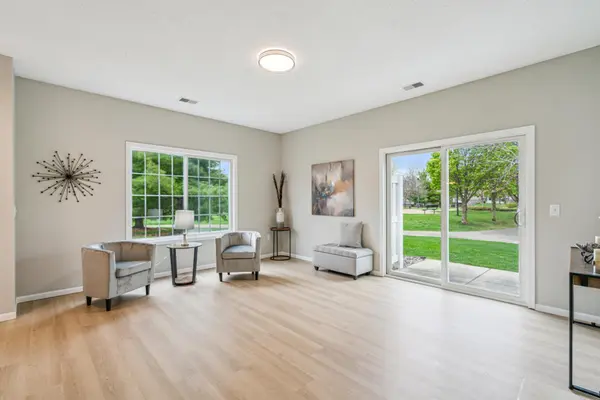 15735 France WAY #1411, Apple Valley, MN 55124
