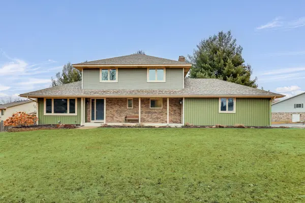 2341 Timberlea DR, Woodbury, MN 55125