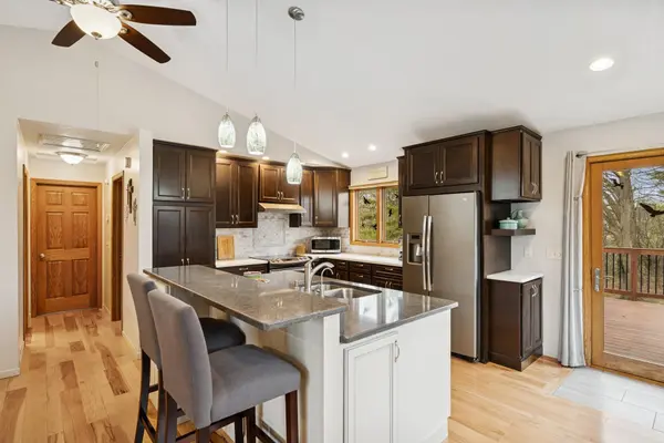 3694 Cardinal WAY, Eagan, MN 55123