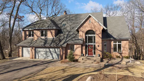 2621 Abbey Hill DR,  Minnetonka,  MN 55305