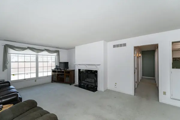 2053 Carriage DR SW #2053E, Rochester, MN 55902