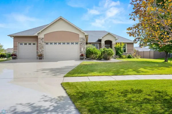 3849 2nd ST E, Fargo, ND 58078