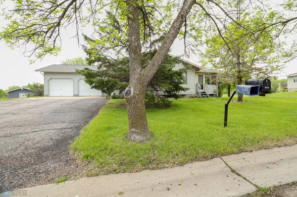 505 Broadway AVE, Detroit Lakes, MN 56501