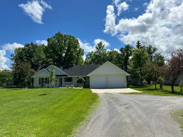 1107 Jochim DR NW, Baudette Twp, MN 56623