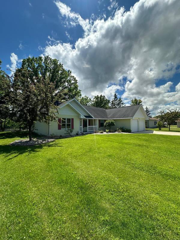 1107 Jochim DR NW, Baudette Twp, MN 56623